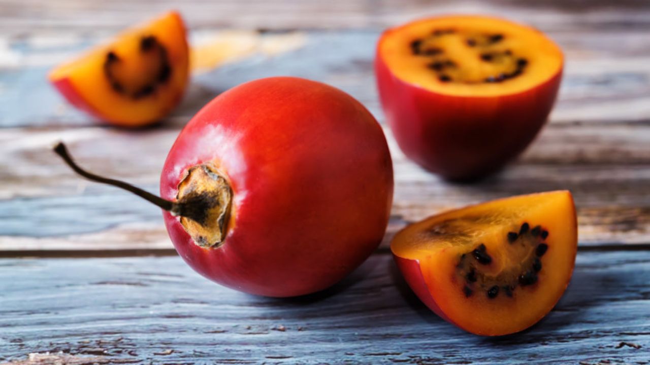 Tamarillo frutto