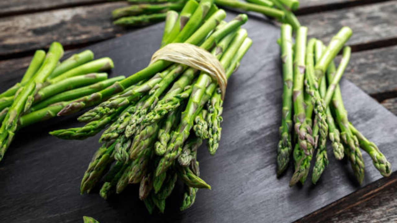 asparagi raccolti