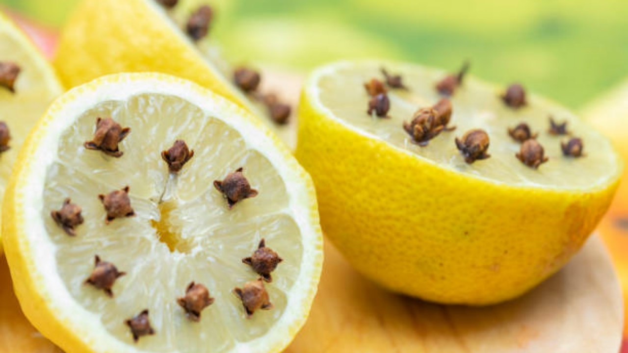 limone e chiodi di garofano