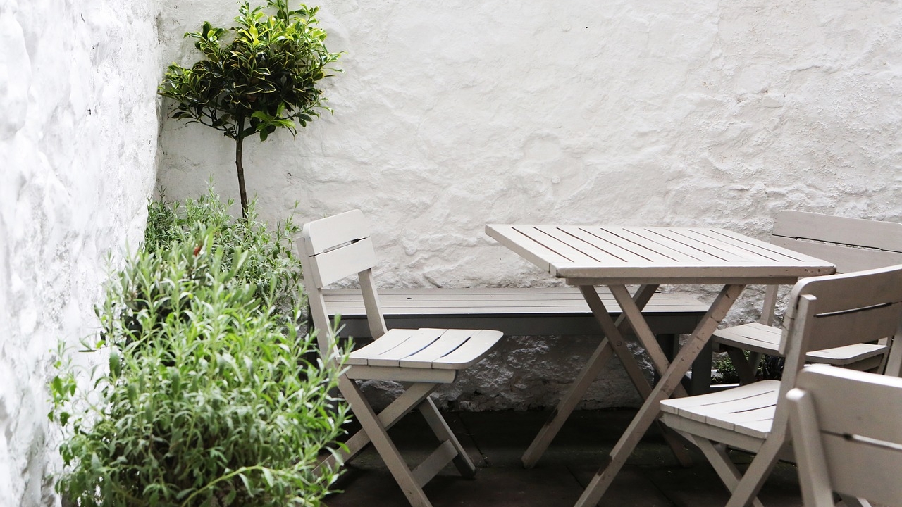 patio trascurato
