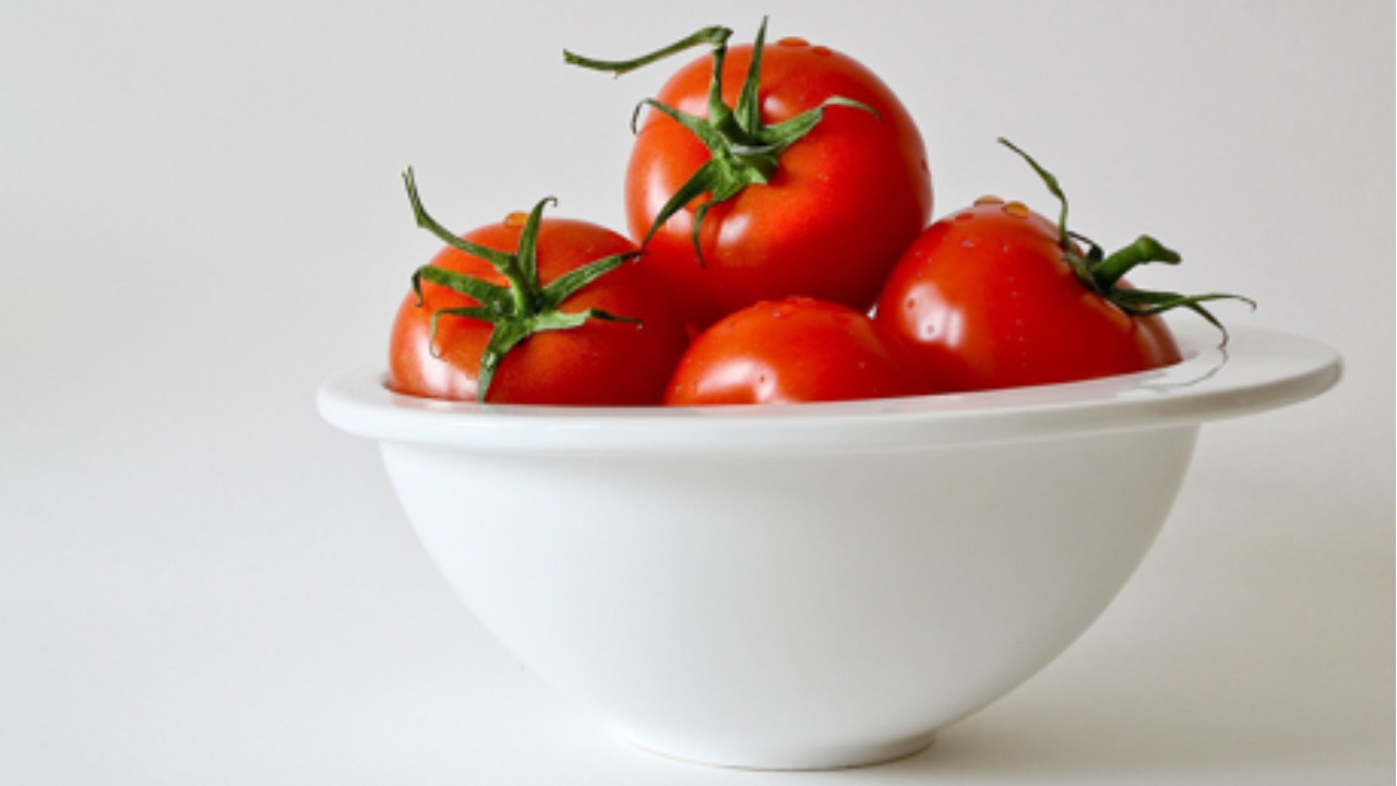 Pomodori nella ciotola