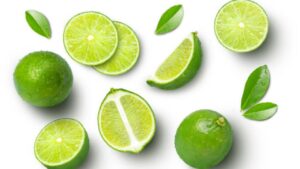 Limetta acida: tutto ciò che c’è da sapere su questo frutto