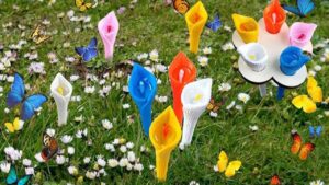 Il trucco per avere un giardino estivo rigoglioso: usare i vasi per impollinatori
