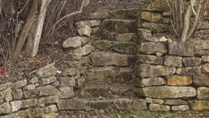 Prima di costruire un muro da giardino, considera queste cose