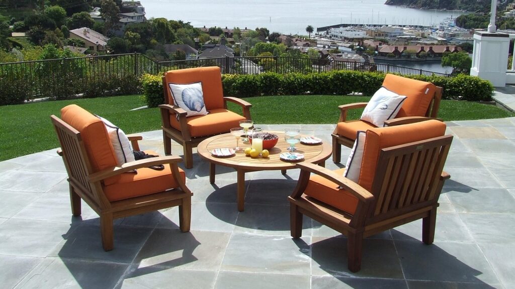 5 elementi del patio in giardino che possono diminuire il valore della casa