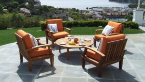 5 elementi del patio in giardino che possono diminuire il valore della casa